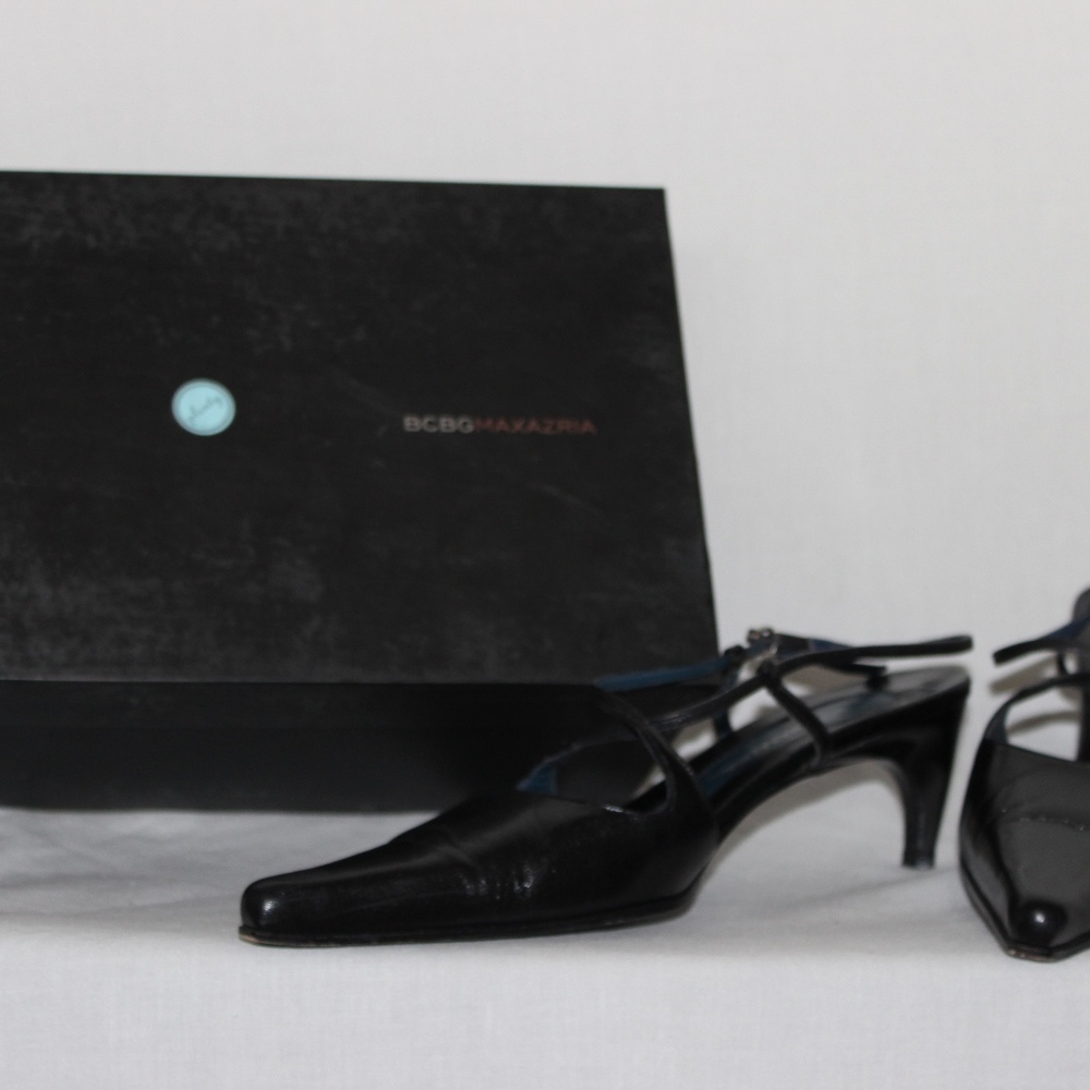 designer strappy pump